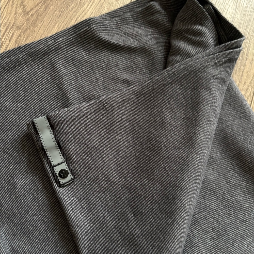 Lululemon heather grey vinyasa scarf